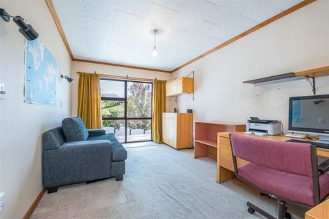 Photo of property in 24 Fenchurch Grove, Stokes Valley, Lower Hutt, 5019