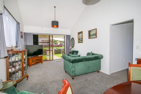 Photo of property in 16 Hunter Street, Westport, 7825