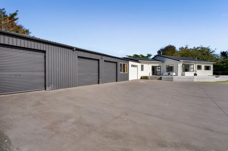 Photo of property in 805 Richmond Road, Lepperton, New Plymouth, 4373