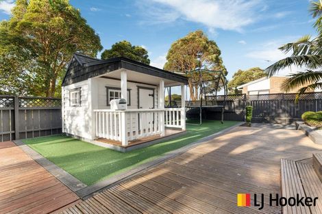 Photo of property in 18 Hadley Wood Drive, Wattle Downs, Auckland, 2103