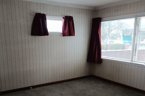 Photo of property in 14 Oxford Crescent, Ebdentown, Upper Hutt, 5018