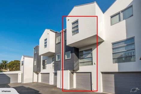 Photo of property in 42c Devon Street, Sydenham, Christchurch, 8023