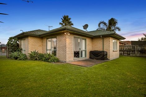 Photo of property in 23 Pateke Drive, Takanini, 2112