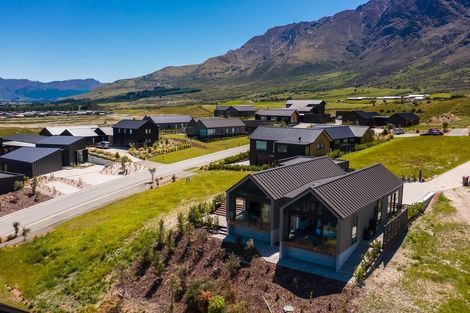 Photo of property in 17 Falconer Rise, Jacks Point, Queenstown, 9371