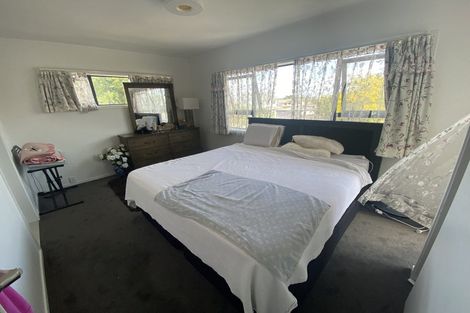 Photo of property in 4 Priestley Drive, Bucklands Beach, Auckland, 2014