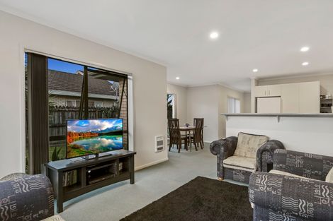 Photo of property in 23 Pateke Drive, Takanini, 2112