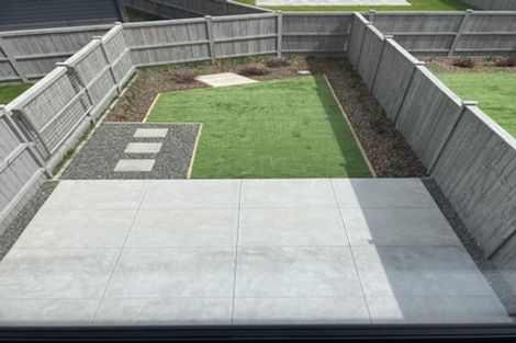 Photo of property in 30 Rauriki Lane, Rosehill, Papakura, 2113