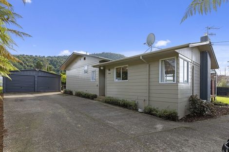 Photo of property in 2 Paterson Grove, Pukehangi, Rotorua, 3015