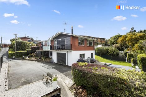 Photo of property in 136 Larnach Road, Waverley, Dunedin, 9013