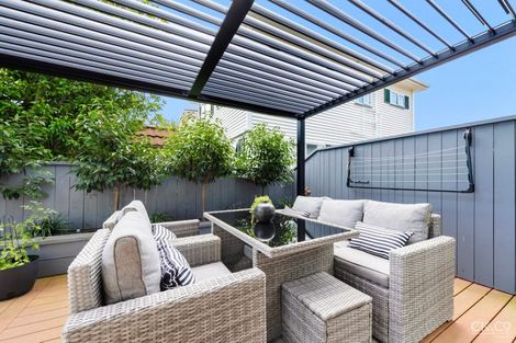 Photo of property in 1/51 Kings Crescent, Hutt Central, Lower Hutt, 5010