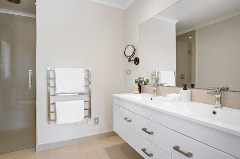 Photo of property in 16 Tiaki Way, Cambridge, 3434