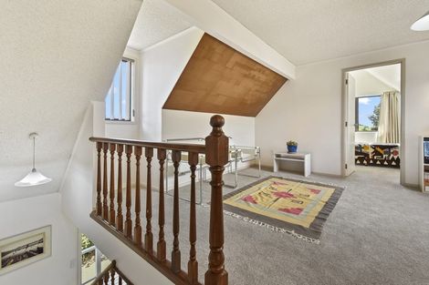 Photo of property in 2 Paulownia Place, Totara Heights, Auckland, 2105