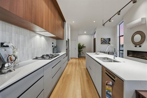 Photo of property in 10 Whale Bay Rise, Gulf Harbour, 0930