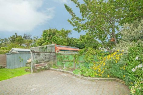 Photo of property in 2 Sherwood Street, Woburn, Lower Hutt, 5010