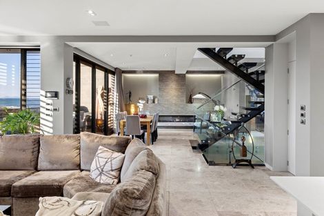 Photo of property in 2/415 Oceanbeach Road, Mount Maunganui, 3116