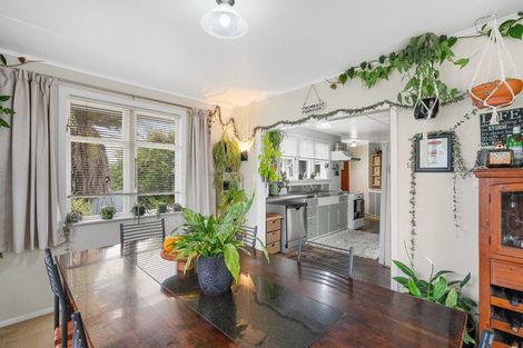 Photo of property in 100 South Road, Solway, Masterton, 5810