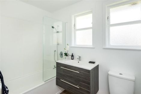 Photo of property in 15 Morley Street, Bryndwr, Christchurch, 8053