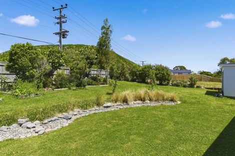 Photo of property in 1 Te Naihi Place, Paraparaumu, 5032