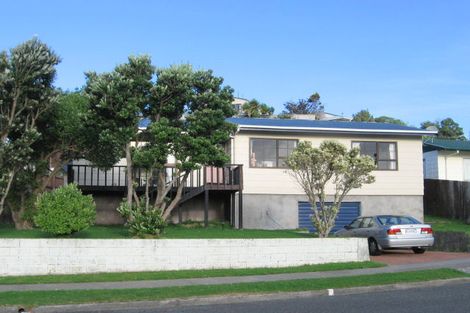 Photo of property in 2 Mossburn Grove, Kelson, Lower Hutt, 5010