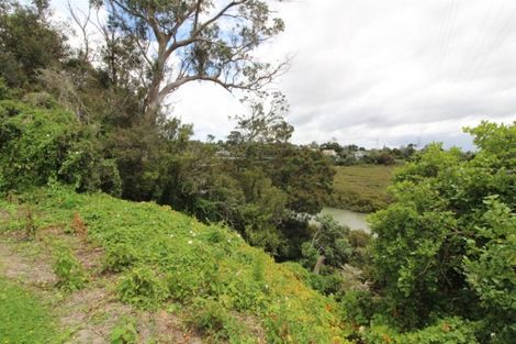 Photo of property in 80 Glen Marine Parade, Glendene, Auckland, 0602