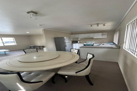 Photo of property in 243a Hill Road, The Gardens, Auckland, 2105