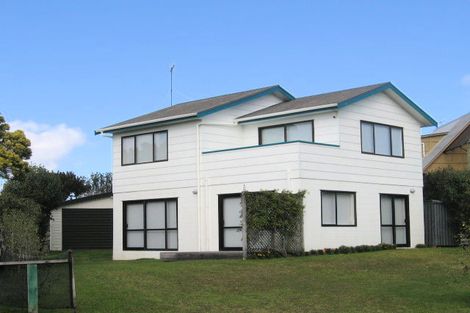 Photo of property in 20 Holiday Crescent, Mangawhai Heads, Mangawhai, 0505