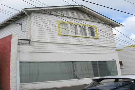 Photo of property in 147 Onepu Road, Lyall Bay, Wellington, 6022