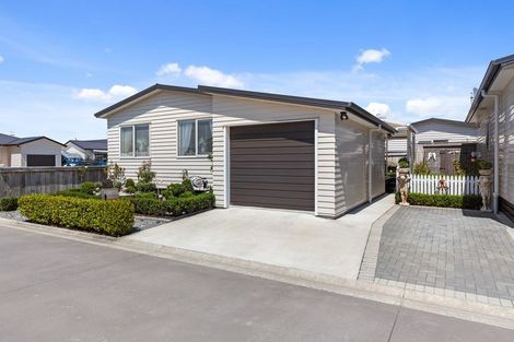 Photo of property in 11 Kamahi Crescent, Papamoa Beach, Papamoa, 3118