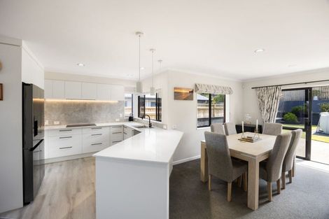 Photo of property in 15 Strathconnan Court, Rototuna, Hamilton, 3210