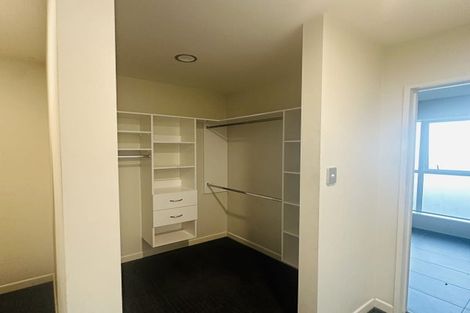 Photo of property in 22 Oak Bark Drive, Schnapper Rock, Auckland, 0632