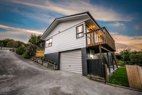 Photo of property in 14 Landsdale Place, Massey, Auckland, 0614