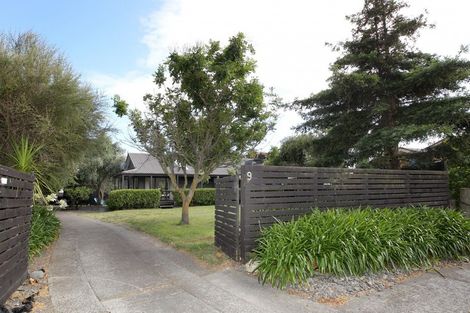 Photo of property in 9 Redwood Place, Te Awanga, 4102