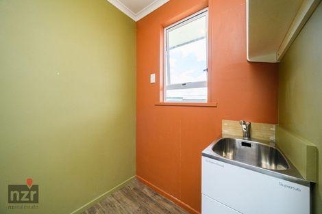 Photo of property in 6 Oban Place, Awapuni, Palmerston North, 4412