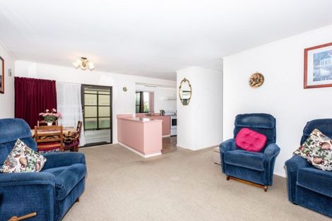 Photo of property in Orange Grove Flats, 25/549 Childers Road, Te Hapara, Gisborne, 4010