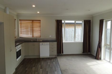 Photo of property in 3/60 Bassett Street, Burwood, Christchurch, 8083