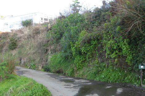 Photo of property in 16 Marine Parade, Bluff, 9814