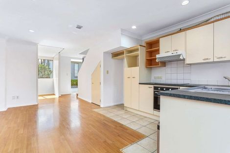 Photo of property in Fern Gardens, 30/51 Ireland Road, Mount Wellington, Auckland, 1060