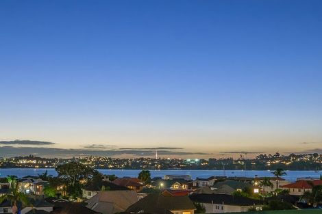 Photo of property in 22 Morrow Avenue, Bucklands Beach, Auckland, 2012