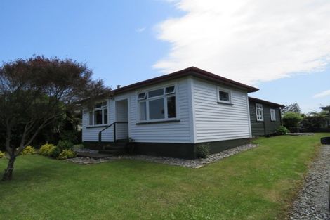 Photo of property in 17 River Road, Hector, 7822