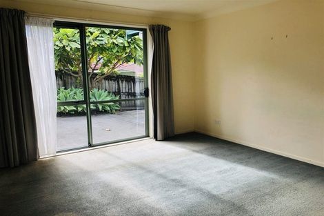 Photo of property in 34 Milan Drive, Glen Eden, Auckland, 0602