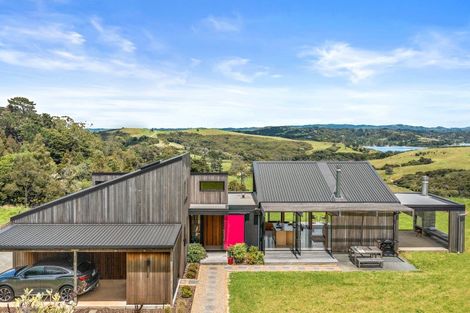 Photo of property in 241 Whitmore Road, Tawharanui Peninsula, Warkworth, 0986