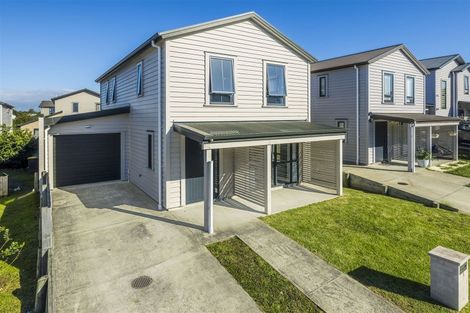 Photo of property in 5 Kuparu Street, Weymouth, Auckland, 2103
