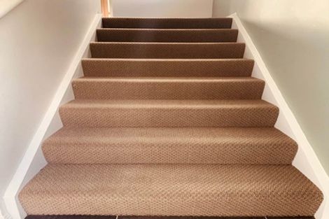 Photo of property in 2/890 East Coast Road, Northcross, Auckland, 0630