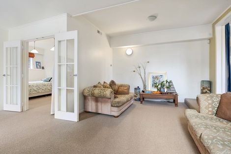 Photo of property in 9 Oban Road, Browns Bay, Auckland, 0630