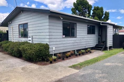 Photo of property in 17a Kawaha Point Road, Fairy Springs, Rotorua, 3015