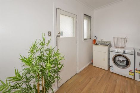 Photo of property in 7 Mckenzie Street, Levin, 5510