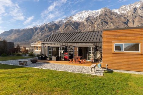 Photo of property in 7 Bretby Court, Jacks Point, Queenstown, 9371