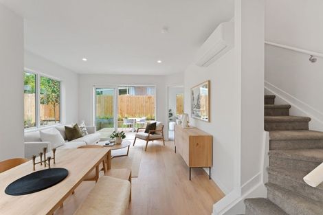 Photo of property in 4c Towra Place, Botany Downs, Auckland, 2010