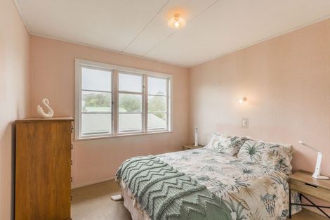 Photo of property in 9 Kaka Road, Raumati Beach, Paraparaumu, 5032