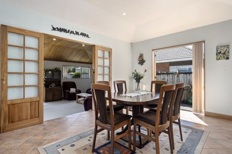 Photo of property in 18 Park Lane, Waitara, 4320